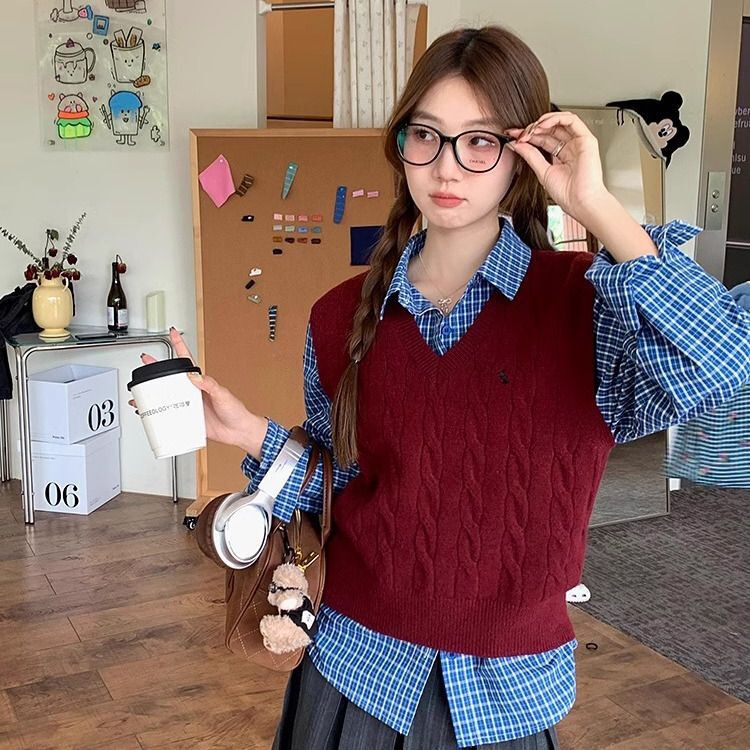 女性用グレーVネック刺繍ニットベスト、小柄な人向けの春と秋のアウターウェア、多用途のルーズレイヤードツイストセーターベスト|undefined