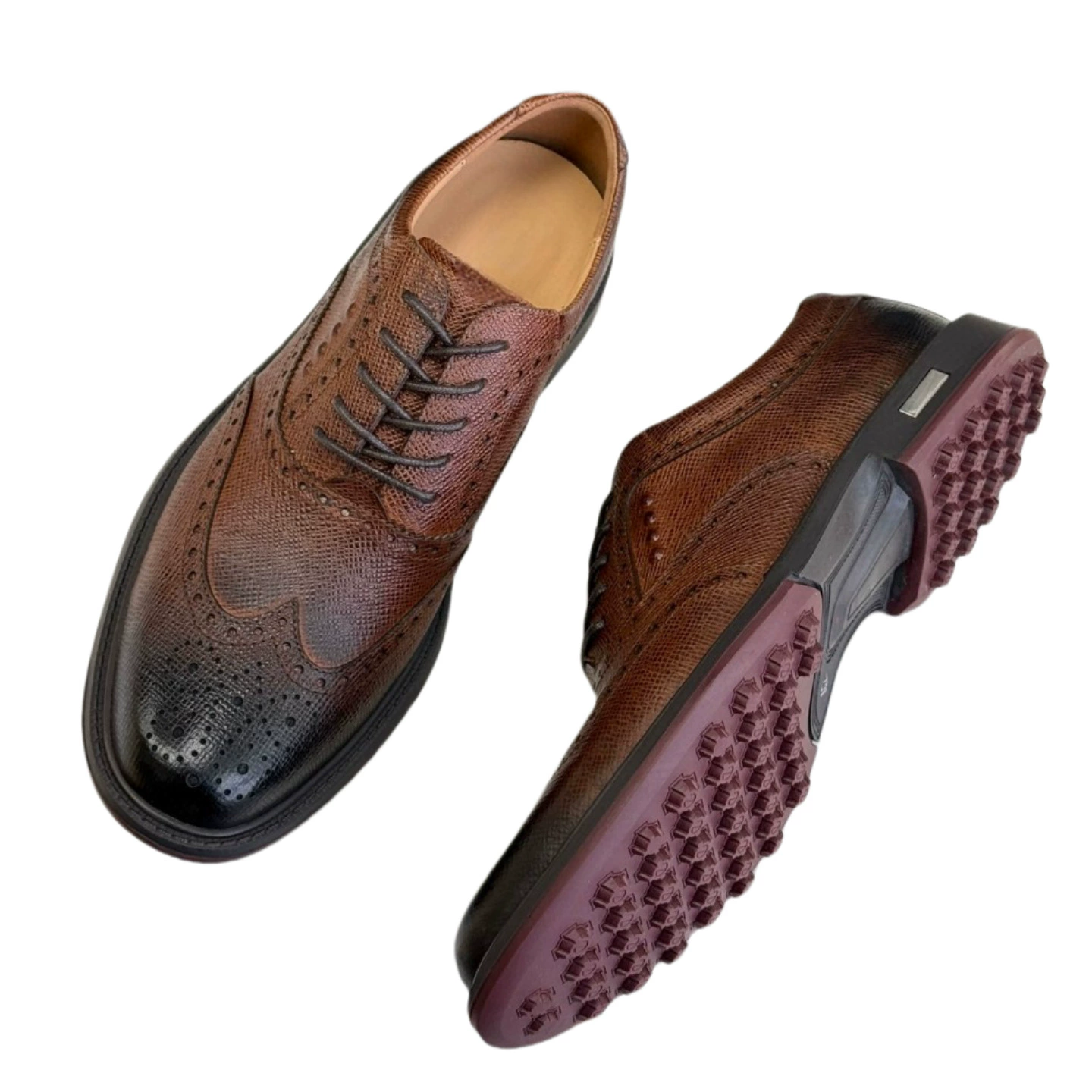 2025 Новый стиль Британские Брок резные кожаные туфли ретро широкая голова повседневная бизнес Оксфордская обувь модная мужская обувь