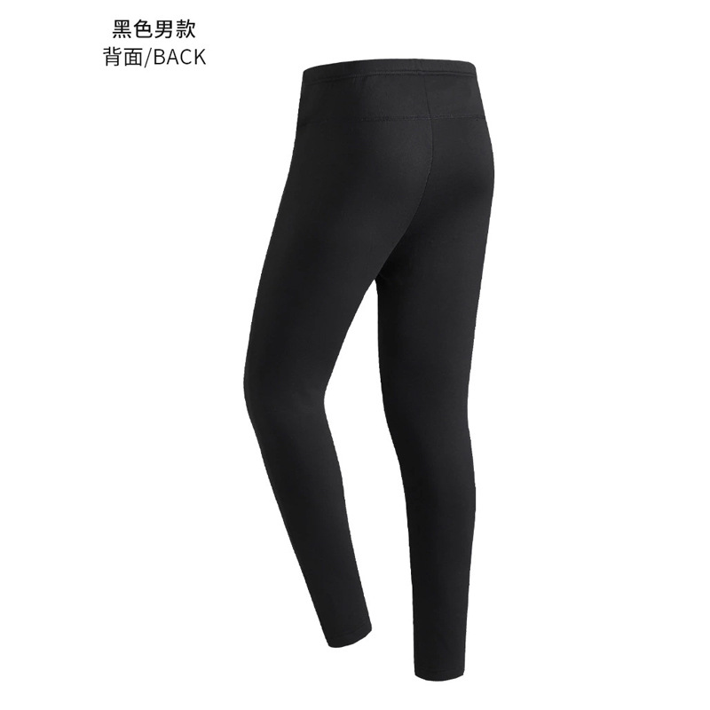 Pantalones negros de los hombres