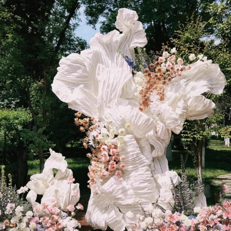 Wedding DIY handmade hand-kneaded paper material petals giant paper flower large wedding pleated shape decoration background flower