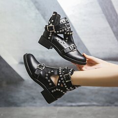 Wish欧米の外国貿易の透かし彫りの短い筒の後でファスナーの皮の靴の女性のリベットの大きいサイズの太さと丸い頭の涼しい靴の独立して立っています。
