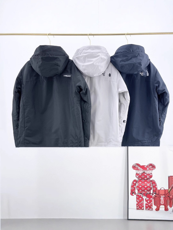 喜马拉雅同款三合一派克服刺绣多口袋高版本连帽情侣羽绒服冲锋衣|undefined
