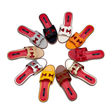 CHHC�¿��ļ��⴩�r��ƽ����Ьһ����ɳ�����e��������ƽ����ЬŮ