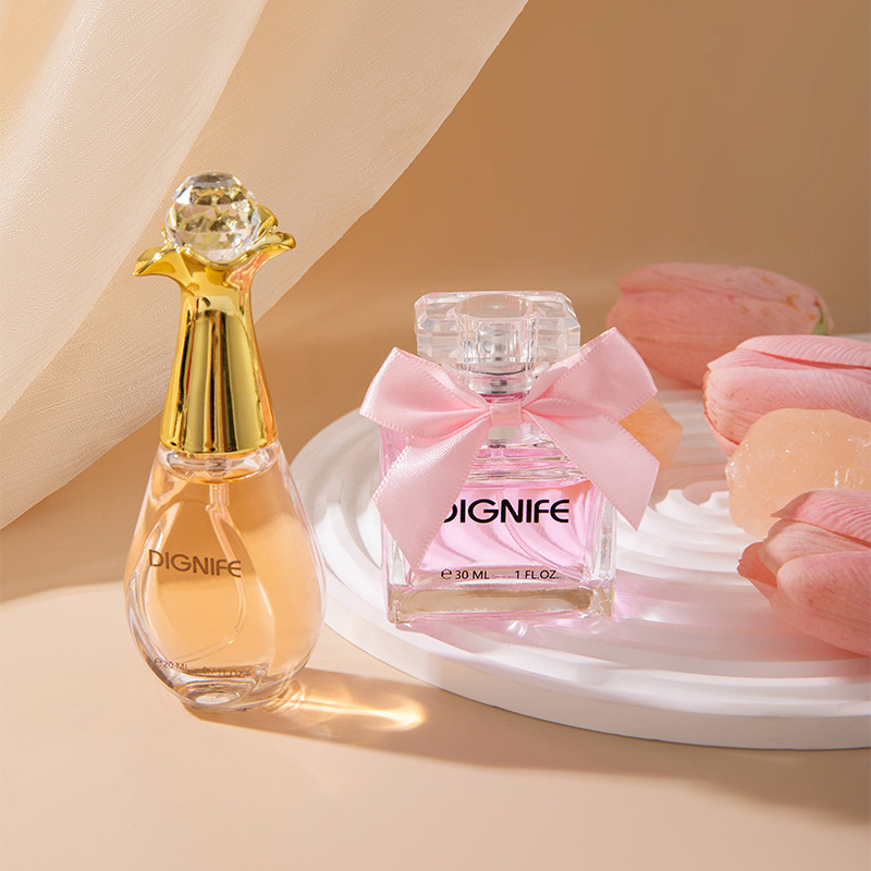 Al por mayor transfronterizo, como Li妃 caja de regalo de veneno rojo para mujeres, caja de regalo de perfume para mujeres, nicho fresco y duradero para mujeres.