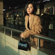 25¿DGKrи߼μбQڽɫyɫ