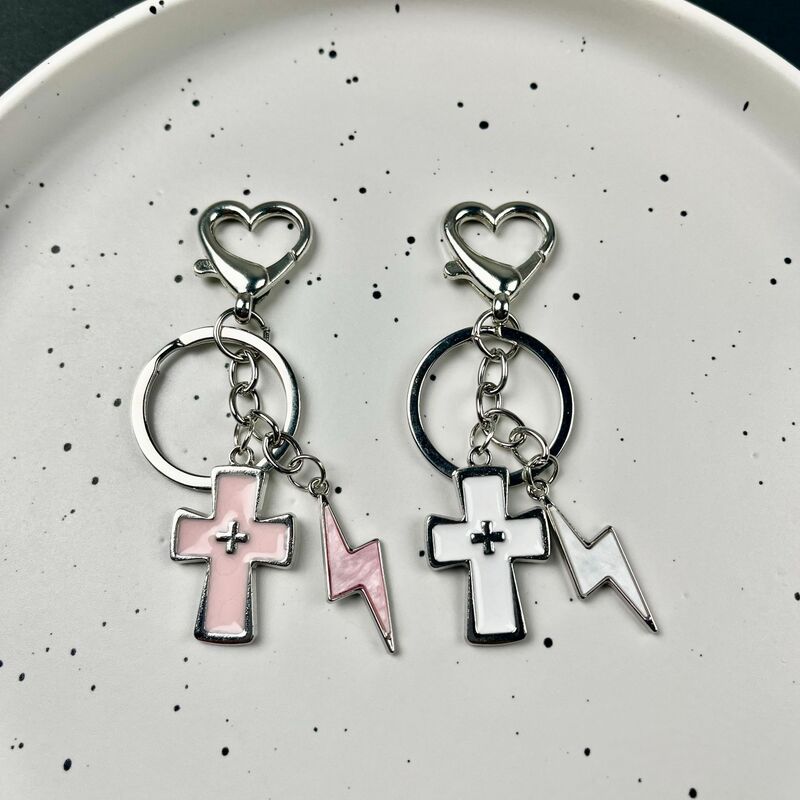 New Pink and White Cross Lightning Heart Ring Keychain Bag Car Pendant New Pink and White Cross Lightning Heart Ring Keychain Bag Car Pendant
