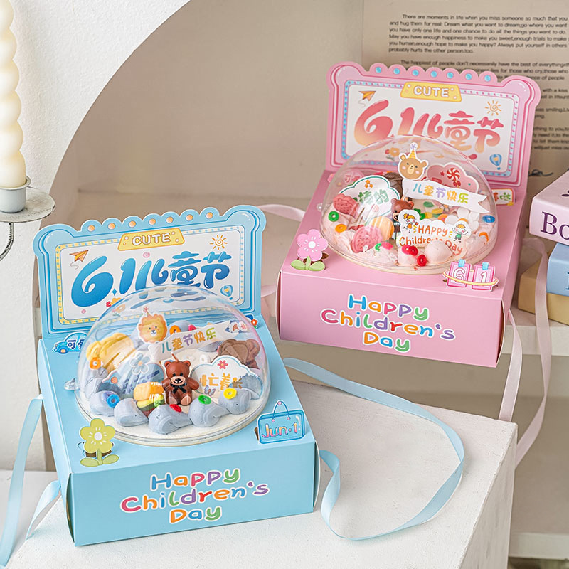 Children's Day Internet Red Mousse Ball Boys and Girls Cake Decoration Bear Candle Animals Flag 61 Portable Box