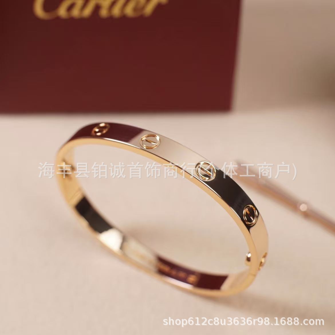 V-Gold hochwertige klassische LOVE-Armband CNC-Feinbearbeitung schmales/mittleres/breites Modell mit Diamantbesatz Paararmband dicke Galvanisierung extra langlebig