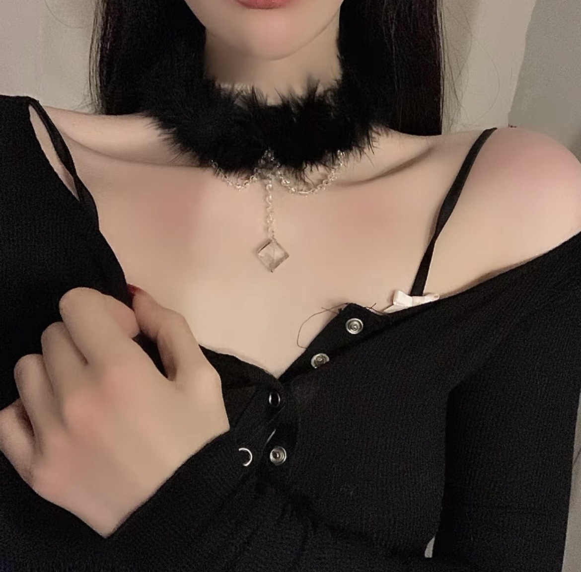 HN0327黑毛毛水晶项链