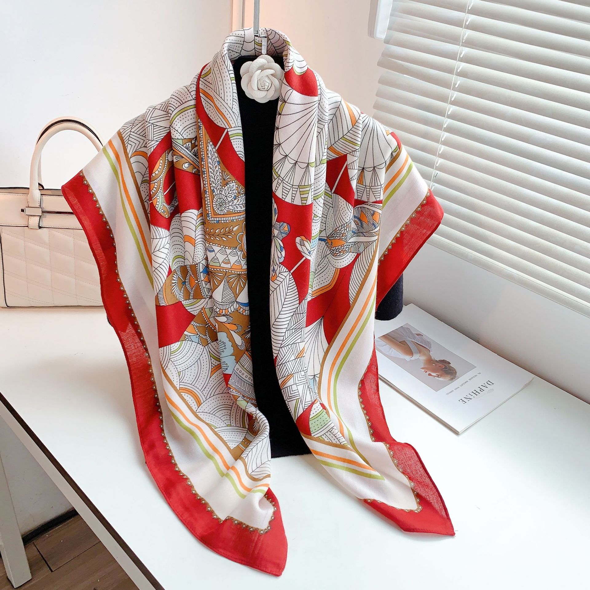 Chal rojo ropa exterior para mujer Otoño e Invierno estilo étnico cálido en línea fotografía de viaje Rojo Yunnan bufanda cuadrada grande bufanda de mujer