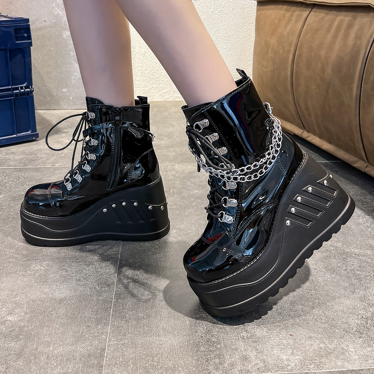 Dames enkelboots met plateau voor herfst en winter_voghion.com
