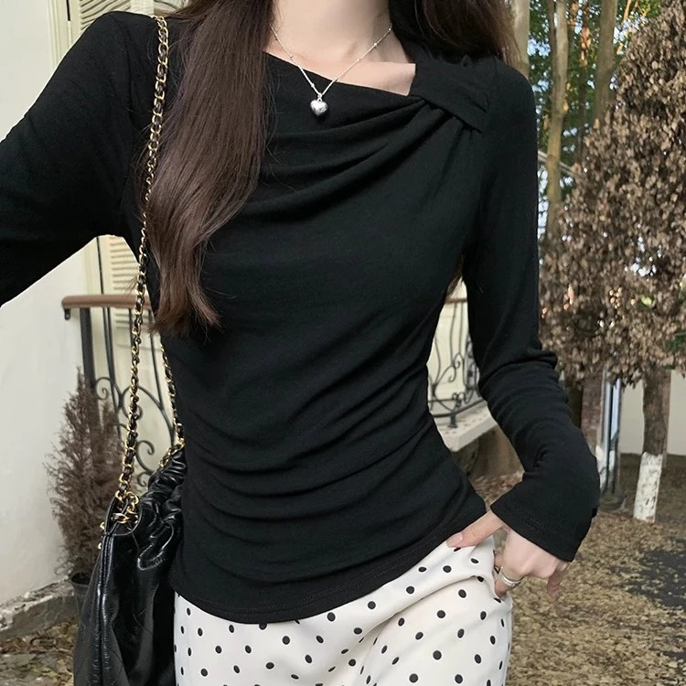 Solid Color Asymmetrical Collar Base Shirt for Women, Autumn and Winter Slim Fit Ruched Niche Long-Sleeve T-Shirt, Brushed Knit Top