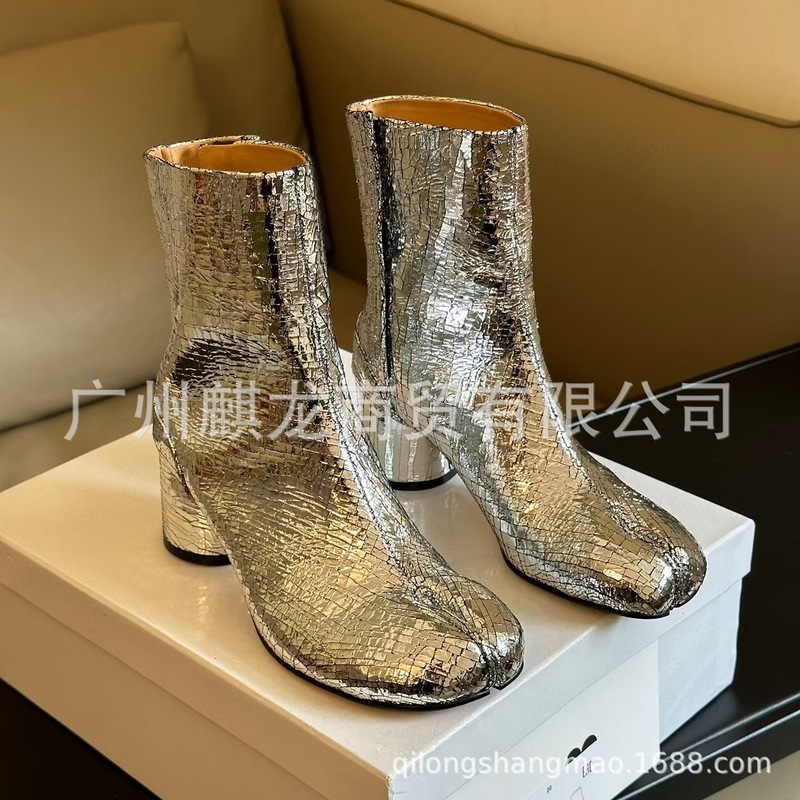 高端2025秋冬真皮复古粗跟分趾马丁靴猪蹄切尔西靴短靴显瘦单靴女|undefined