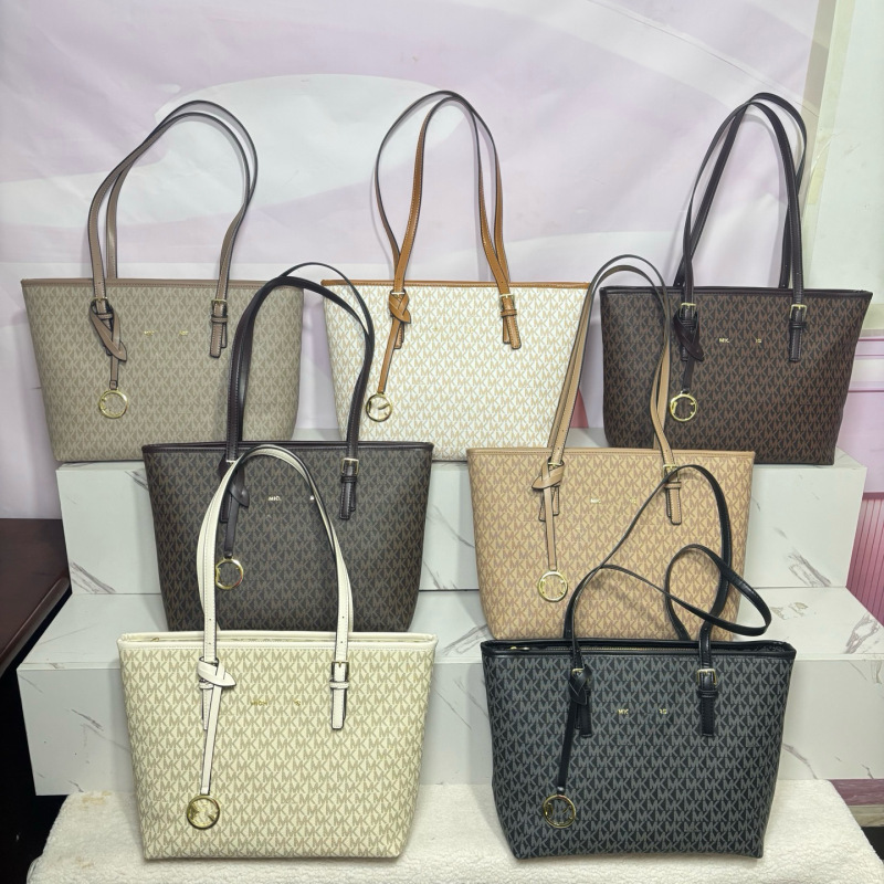 2025 New m Family Bags Women's Bags Cross-Border Hot-Selling Women's Crossbody Bags Shoulder Bags Fashionable Versatile Tote Bags 2025 New m Family Bags Women's Bags Cross-Border Hot-Selling Women's Crossbody Bags Shoulder Bags Fashionable Versatile Tote Bags