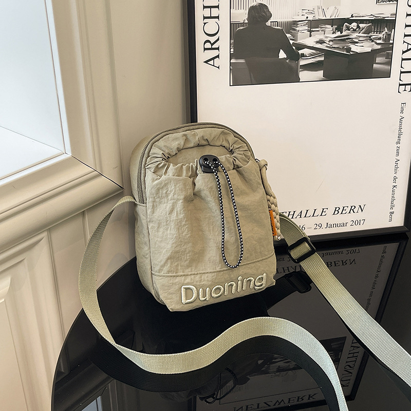 2025 New Crossbody Water Bottle Bag, Walking Lightweight Shoulder Bag, Mobile Phone Small Bag, Fashionable Simple Casual Shoulder Bag 2025 New Crossbody Water Bottle Bag, Walking Lightweight Shoulder Bag, Mobile Phone Small Bag, Fashionable Simple Casual Shoulder Bag