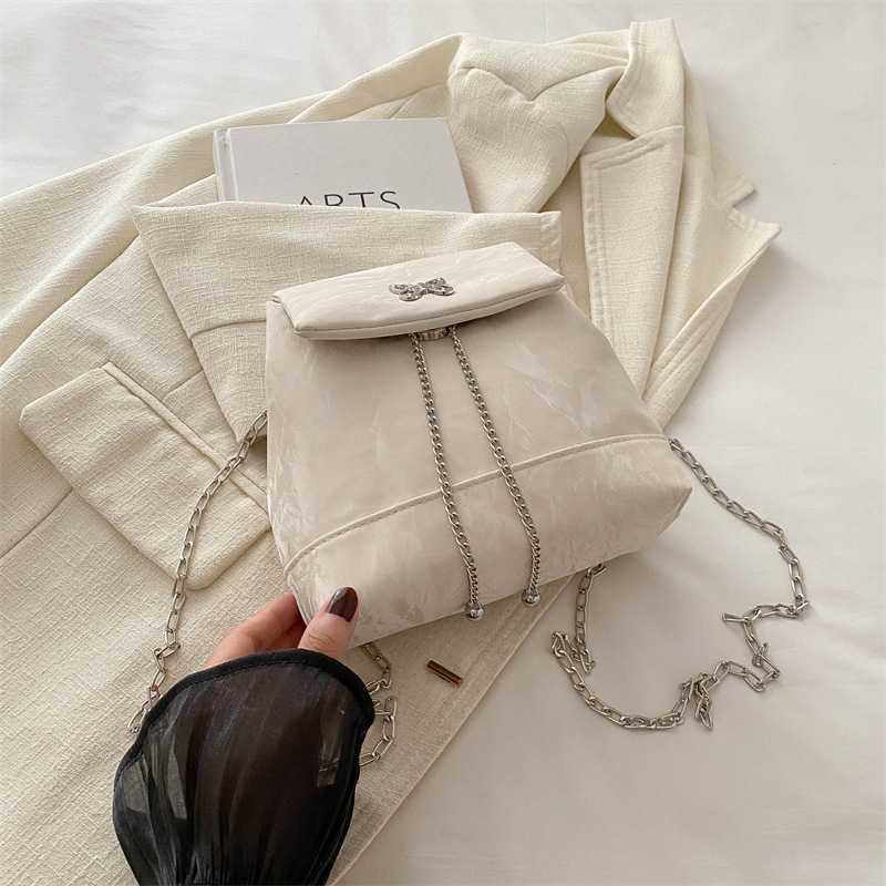 Bolso de mujer británico de estilo internacional2024 moda coreana de cadena múltiple bolso de hombro de hombro multifuncional