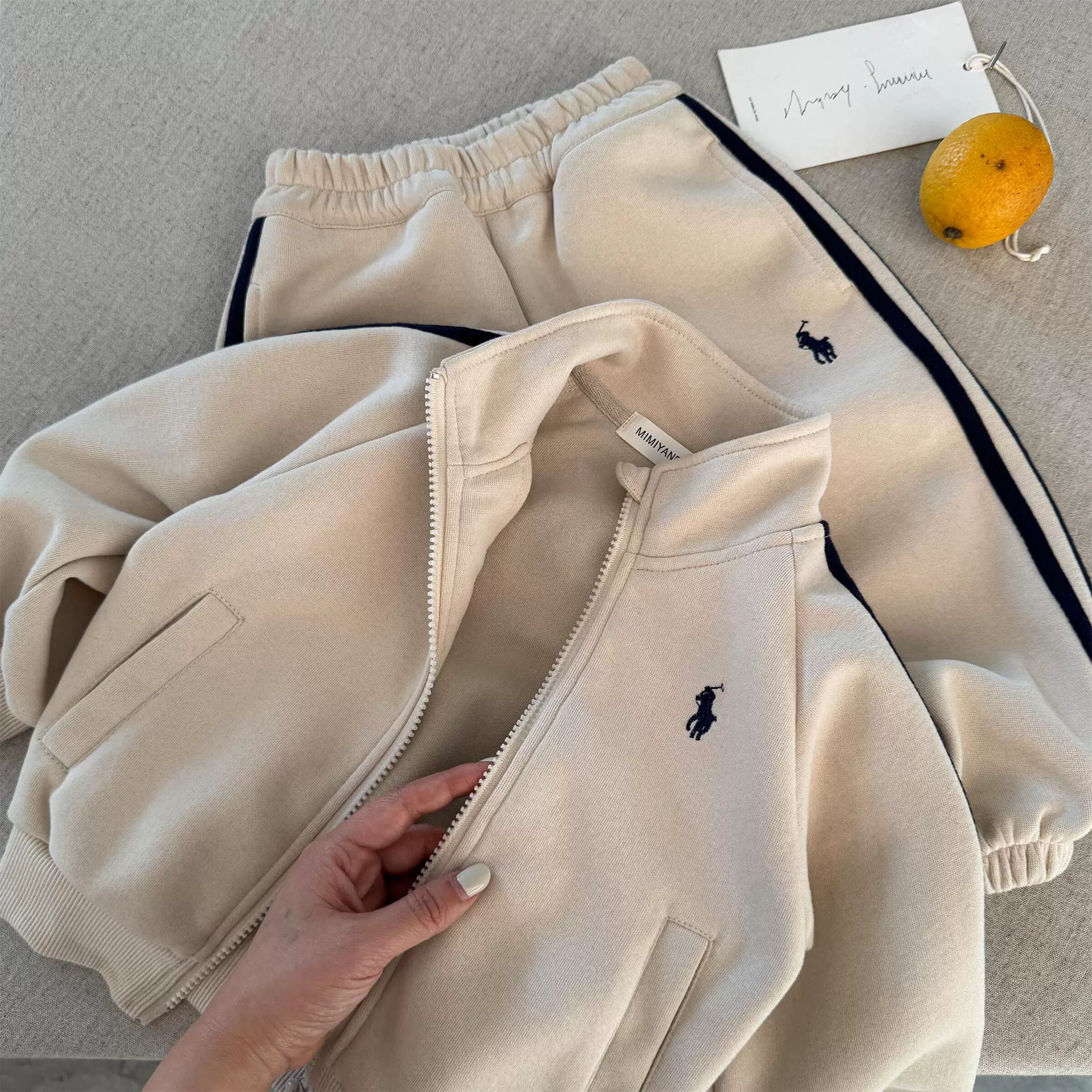 Пуловер Sweatshirt для мальчиков осенью, штаны, детский длинный рукав, набор, детская одежда, с вышивкой