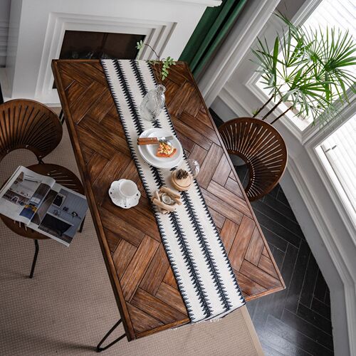 Yimanqiyun table flag black and white cotton thread contrasting stripes splicing braided tassels natural material American holiday