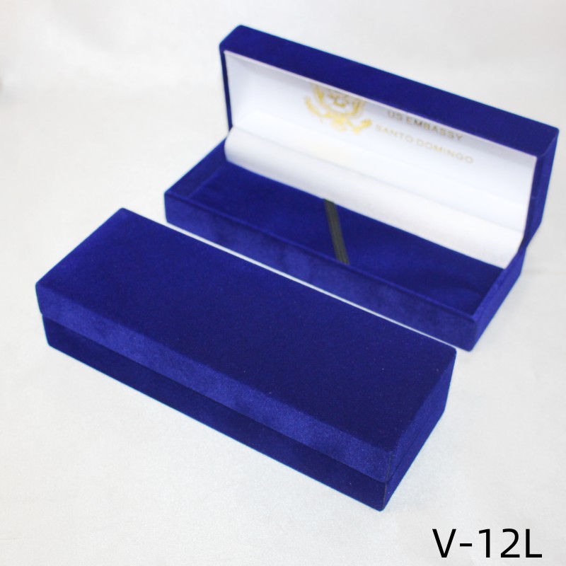 厂家定制绒布手表盒高档充皮G钢笔盒定做品牌表盒可烫金印logo