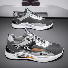 Ь���ж����¿�Ƥ���ˮ�\��Ь�����ٴ����e�ϵ�Ьܛ�׷����ܲ�Ь