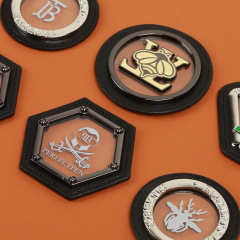 High-end fashion accessories leather badge logo production for shoes, hats, bags, leather labels, clothing accessories, hardware leather labels wholesale