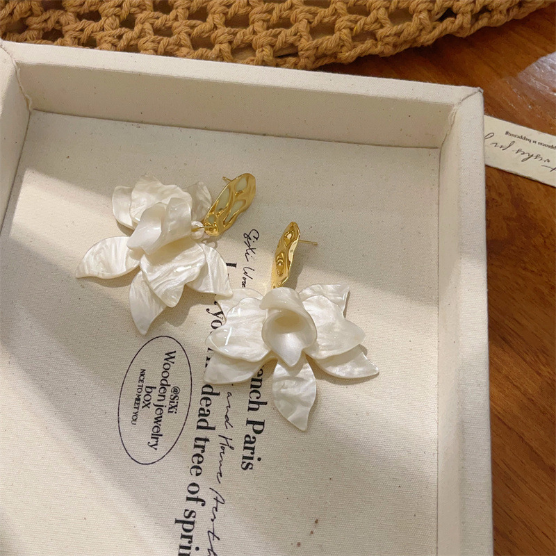 E3036 화이트 - 물결 귀걸이