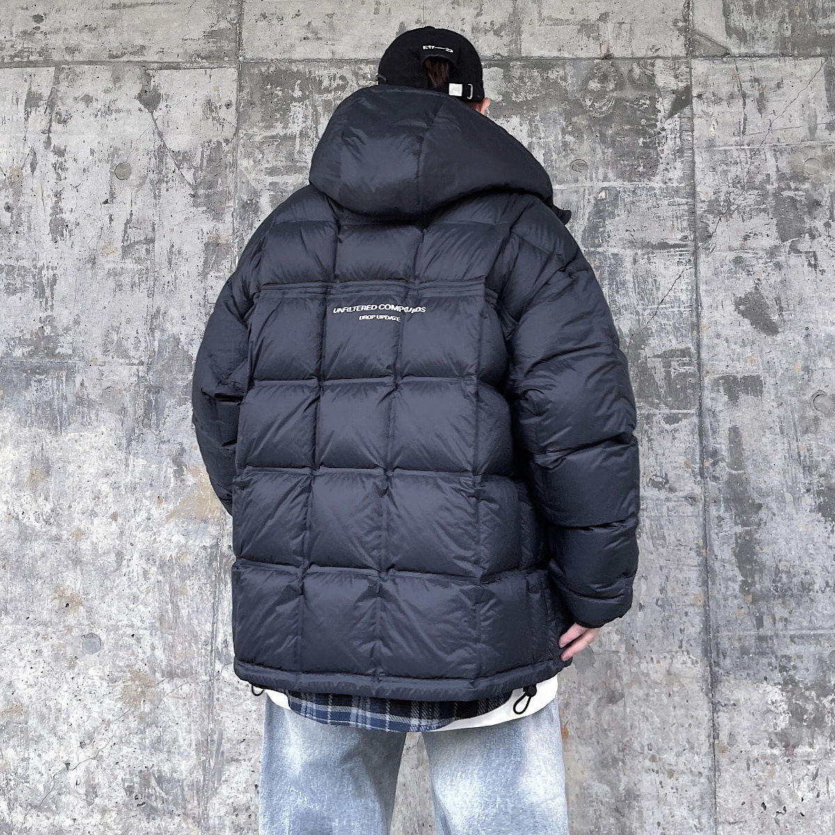 150kg Wearable Lightweight Trendy Plus Size Letter Hooded Puffer Jacket for Men 90% down Extra Large Size Coat