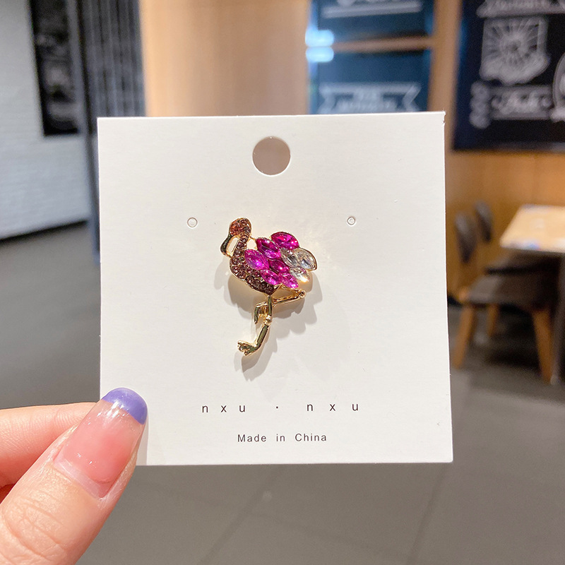 Dibujos animados lindo estilo japonés aceite goteo broche ins personalidad de moda escote femenino insignia pin accesorios nicho medalla decorativa