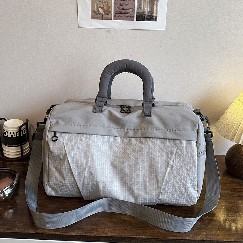 Large-Capacity Fitness Bag with Dry and Wet Separation, Short-Distance Travel Business Trip Portable Luggage Bag, Travel Bag, Coach Bag Large-Capacity Fitness Bag with Dry and Wet Separation, Short-Distance Travel Business Trip Portable Luggage Bag, Travel Bag, Coach Bag