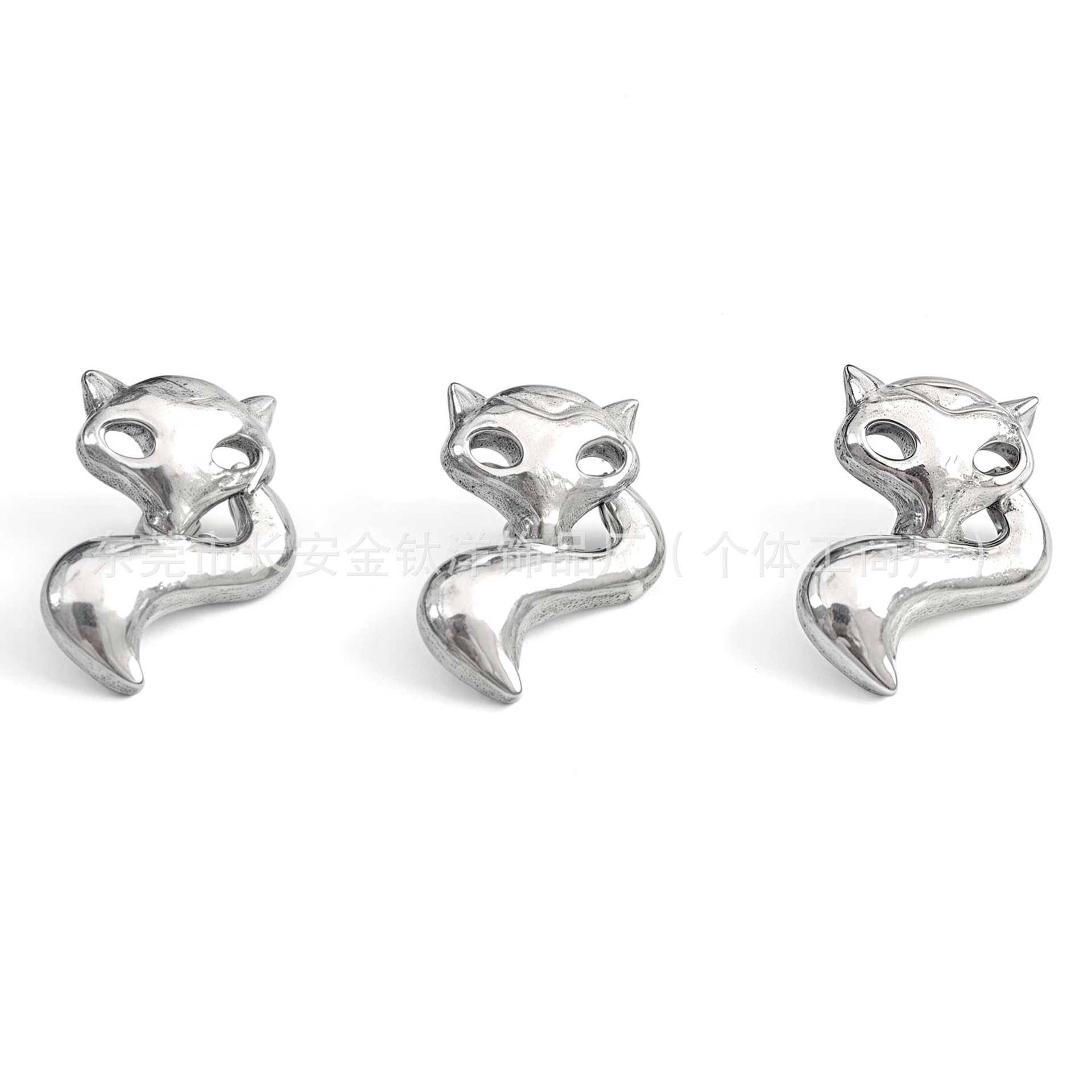 Pointed titanium steel lip stud product view