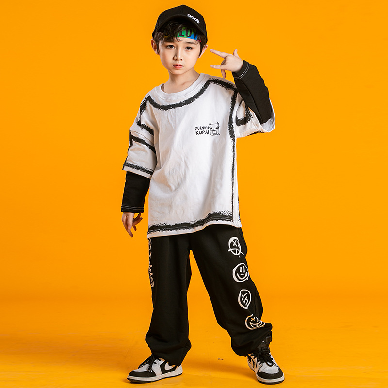 Ventas mensuales [500 +] nueva ropa de rendimiento para niños Estilo occidental niños medianos y grandes Niños de manga larga de dos piezas de moda suelta