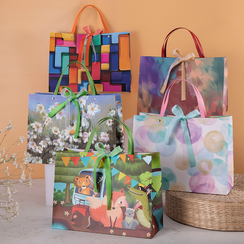 En stock estilo de pintura al óleo bolsa de regalo de mano bolsa de regalo de estilo ins bolsa de regalo bolsa de dulces de boda tienda de ropa bolsa de papel al por mayor