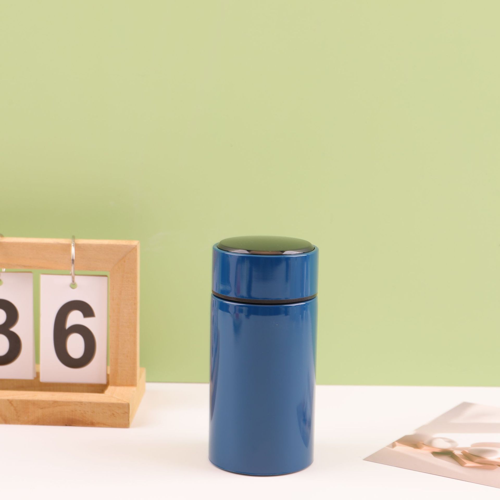 Taza de vacío de acero inoxidable transfronterizo mini taza de bolsillo estilo ins pantalla inteligente niños y niñas estudiante taza de agua regalo