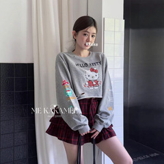ME KAKAMEE十三行秋甜酷辣妹卡通KT割破工艺短款宽松卫衣女 8899