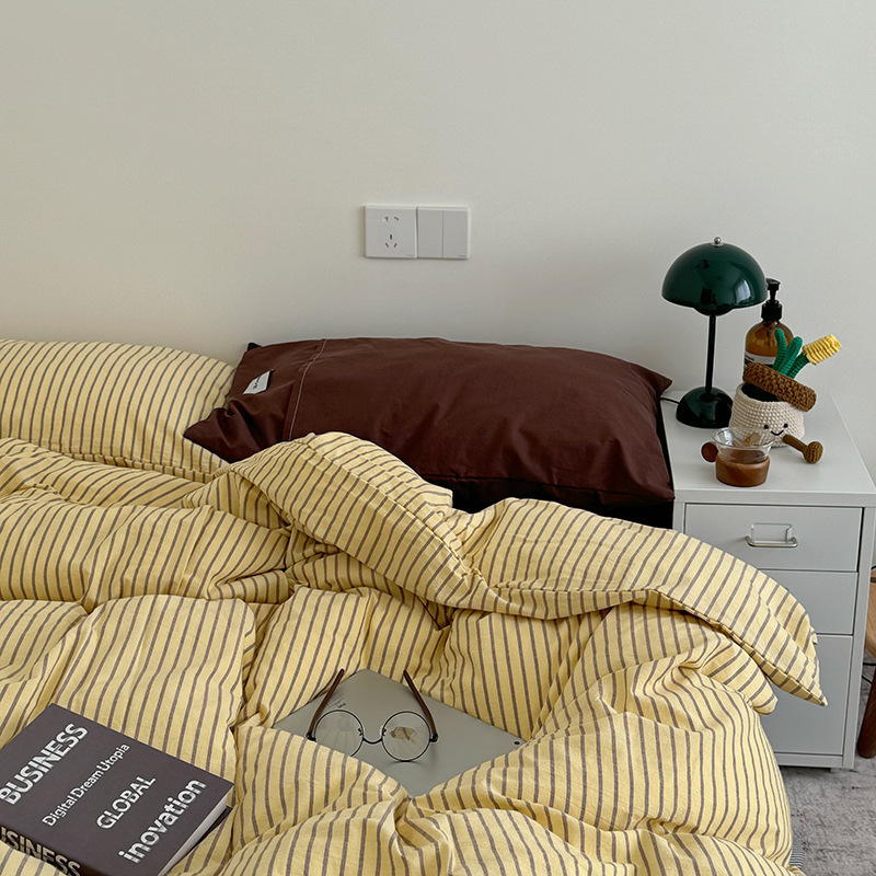 Set copripiumino 4 pezzi in cotone rigato stile nordico retrò_voghion.com