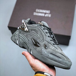 �羳���Q����Sneaker ��ؑϵ�е͎��ϵ�ˮ���L�߽֏͹����e�\��Ь