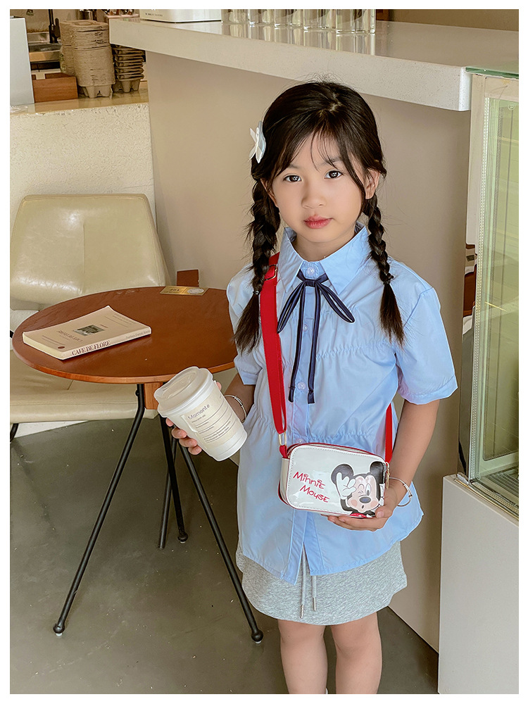 The 2025 new children's mobile phone bag is a trendy, fashionable, fresh, sweet, cartoonish, creative and simple single-shoulder crossbody bag for women undefined
