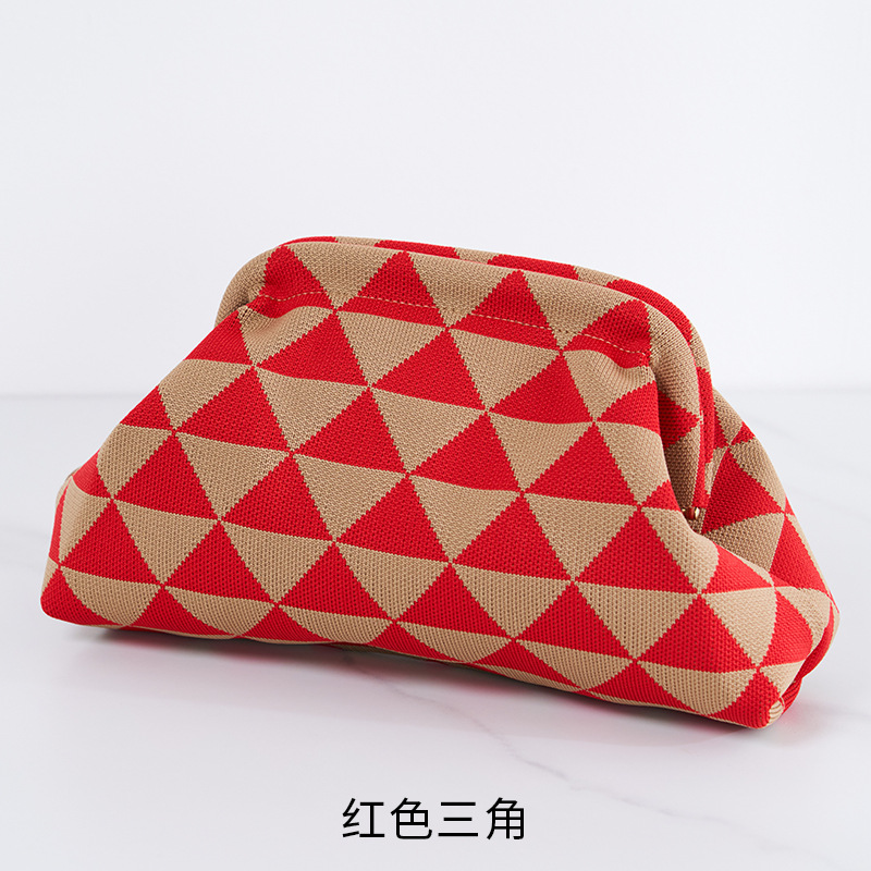 빨간색과 노란색 삼각형