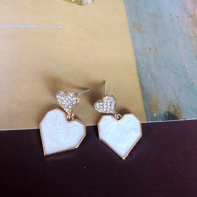 Nihaojewelry Vintage Enamel Butterfly Flower Heart Gem Earrings Wholesale Jewelry display picture 5