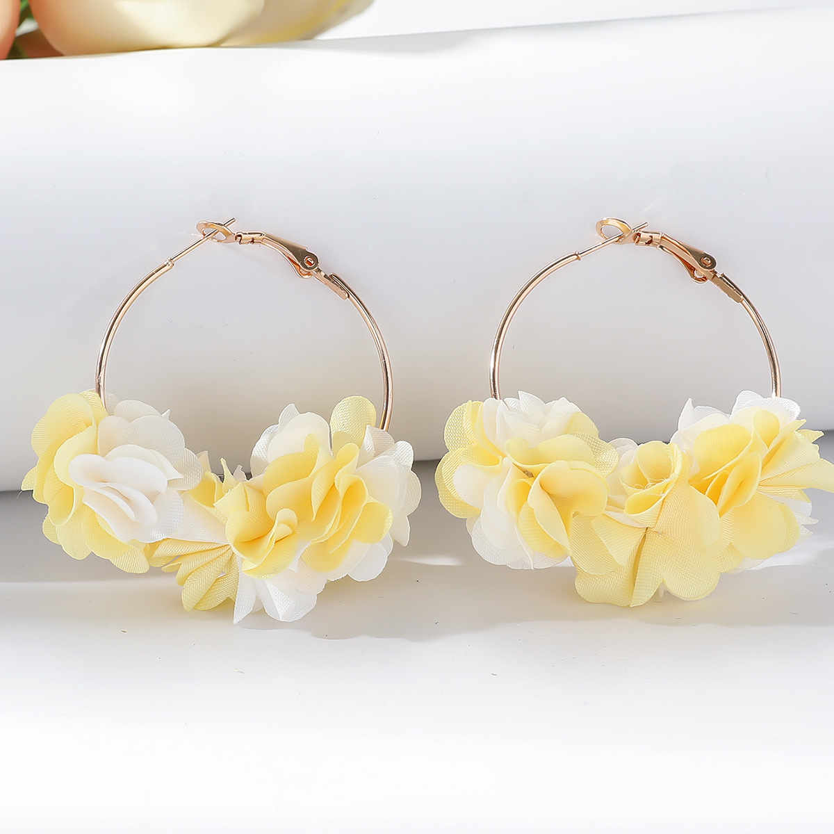 10g Weight 304 Stainless Steel Ear Needle Material Earrings Classification 1 Pair Quantity Travel, Street Occasion Cloth Material Flower Pattern All Seasons Season Women's Gender Sweet Style 1 Pair Sweet Flower Cloth Earrings 9