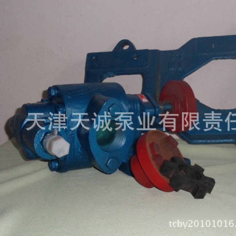 铸铁齿轮泵KCB33/不锈钢泵/船用泵/食品泵/润滑泵/人字齿泵