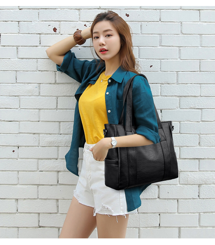 Women's Large Pu Leather Solid Color Vintage Style Square Zipper Tote Bag display picture 3