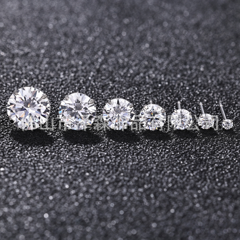 Silver pointed spike labret stud material detail