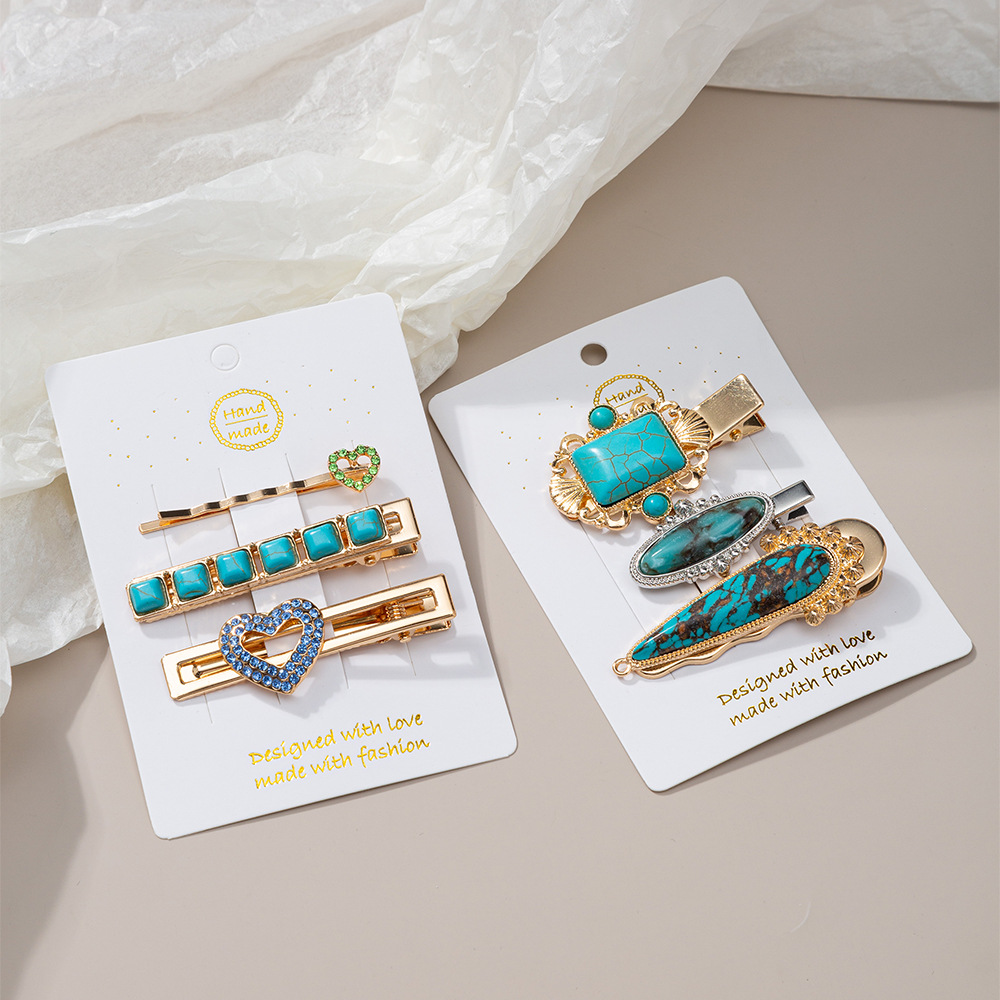 18g Weight Hair Clip Hair Accessories Type December Birthstone Turquoise Inlay Material 1 Set Quantity Outdoor, Street, Shopping Occasion Alloy Material Oval, Heart Shape Pattern Women's Gender Plating, Inlay Design Retro Style Women's Retro Oval Heart Shape Alloy Plating Inlay Turquoise Hair Clip 4