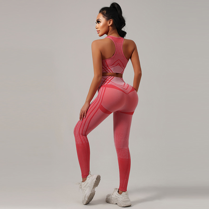 European and American New Seamless Gradient Tie-Dye Padded Bra with Hip-Lifting High-Waisted Sports Fitness Yoga Leggings Set