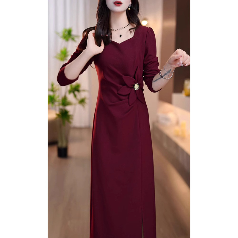 2025 Spring and Autumn New Style Wedding Banquet Dress for Mother-In-Law and Mother, Light Luxury High-End Slim Long-Sleeved Dress for Women 2025 Spring and Autumn New Style Wedding Banquet Dress for Mother-In-Law and Mother, Light Luxury High-End Slim Long-Sleeved Dress for Women