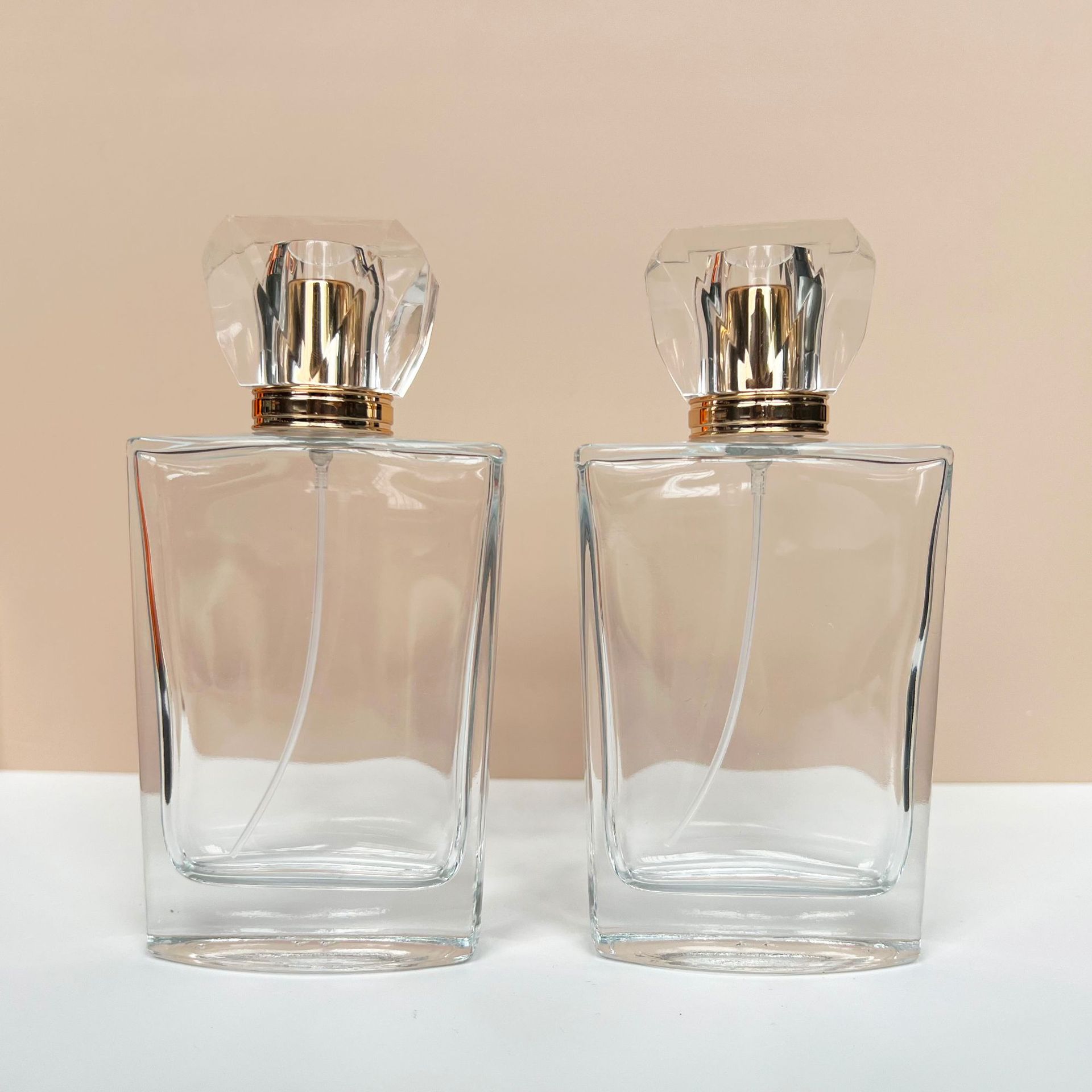 现货供应B114-100ml透明香水喷雾瓶化妆品分装瓶便携式玻璃空瓶子