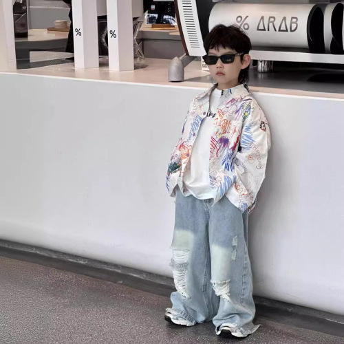 Tairu 2024 spring new Korean style boys' fashion graffiti fashionable shirts children's tops are versatile and trendy