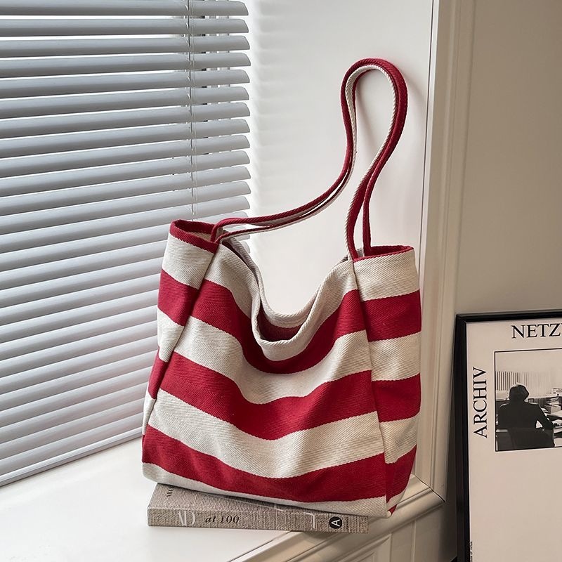 Large Capacity Shoulder Bag