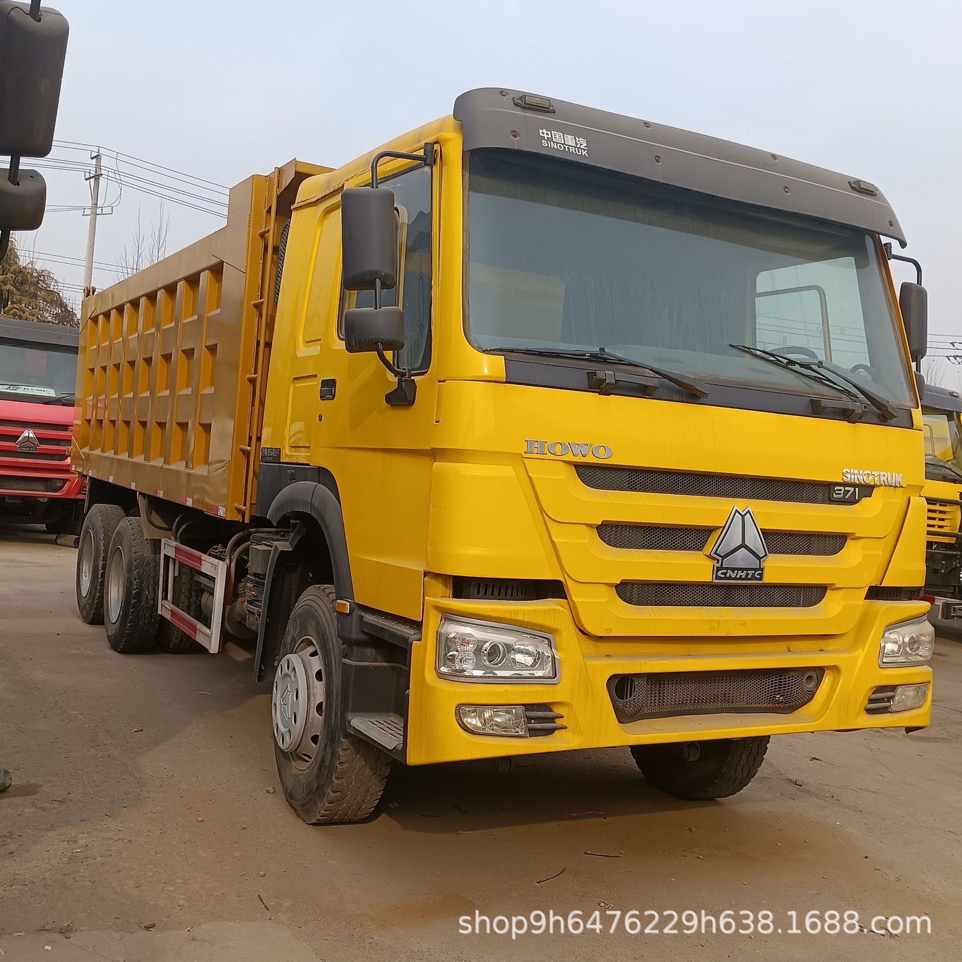 出口非洲二手出口豪沃后八轮6X4工程自卸车9米6箱式高栏货车